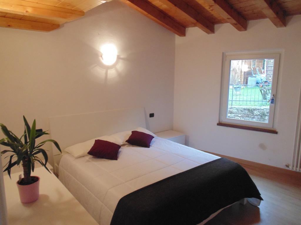 Ca Del Polset Apartment Brenzone sul Garda Room photo